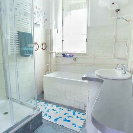 Civis Center Apartman דירה